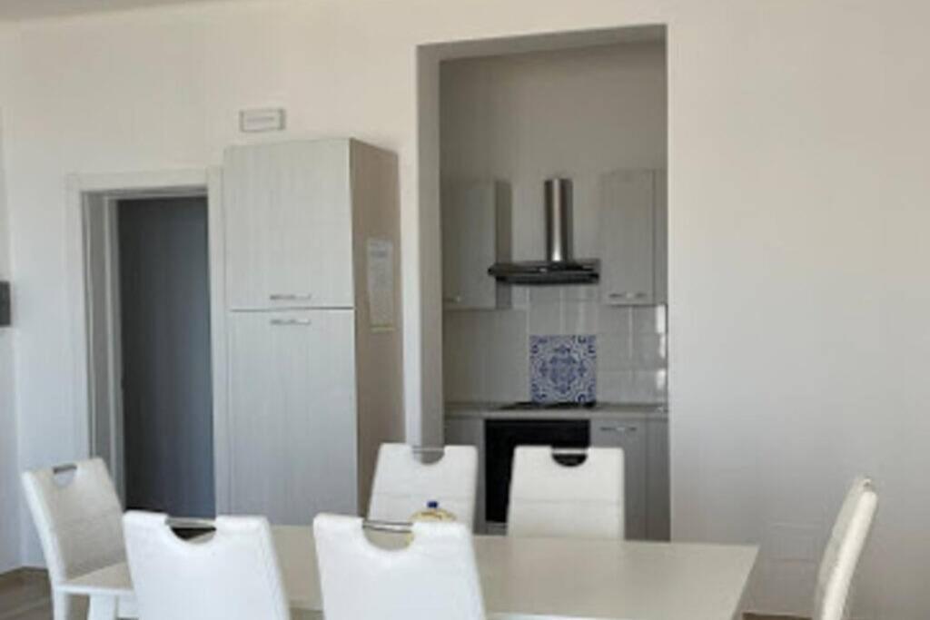 Viva Vista Mare Trilo Primo Piano Apartment ปอร์โตเชซาเรโอ ภายนอก รูปภาพ
